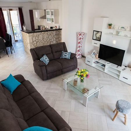 Apartments Mario Malinska Dış mekan fotoğraf