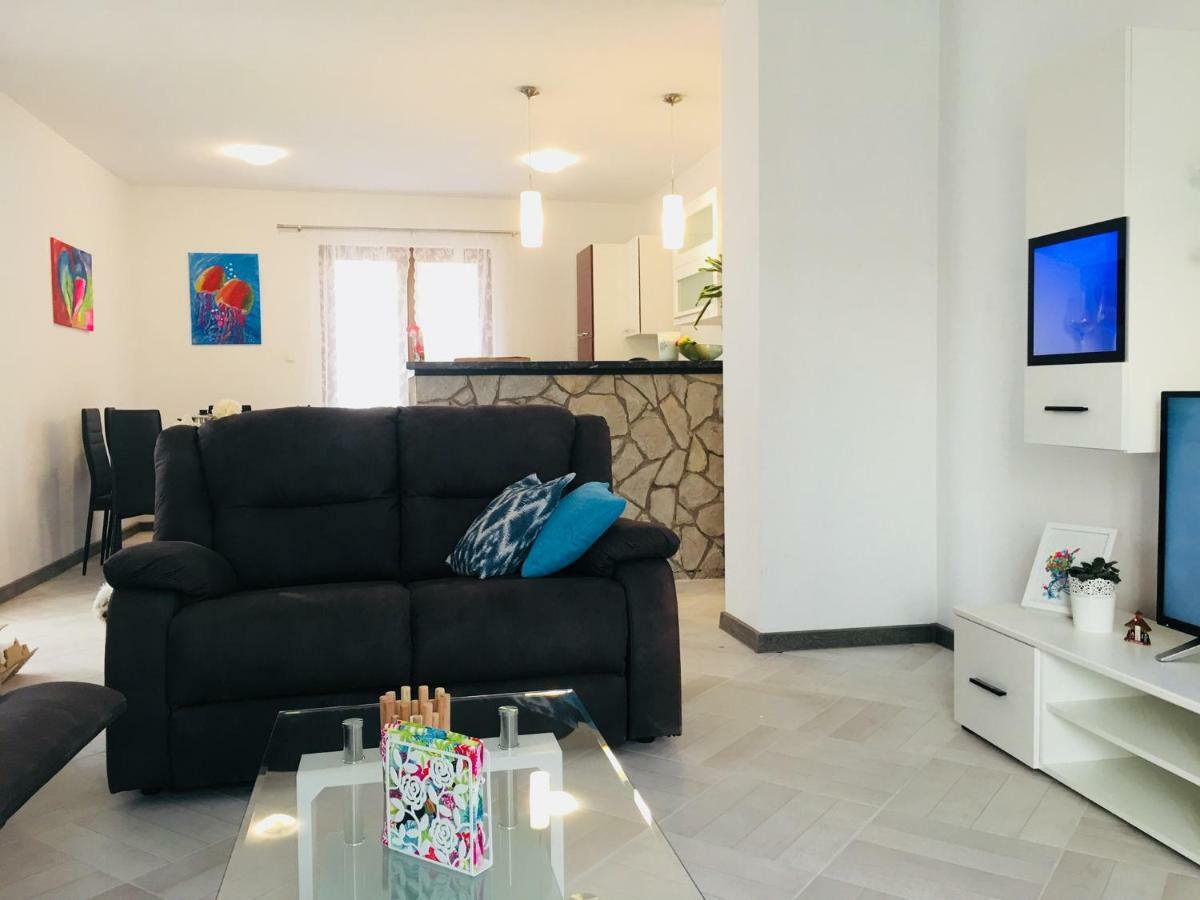 Apartments Mario Malinska Dış mekan fotoğraf
