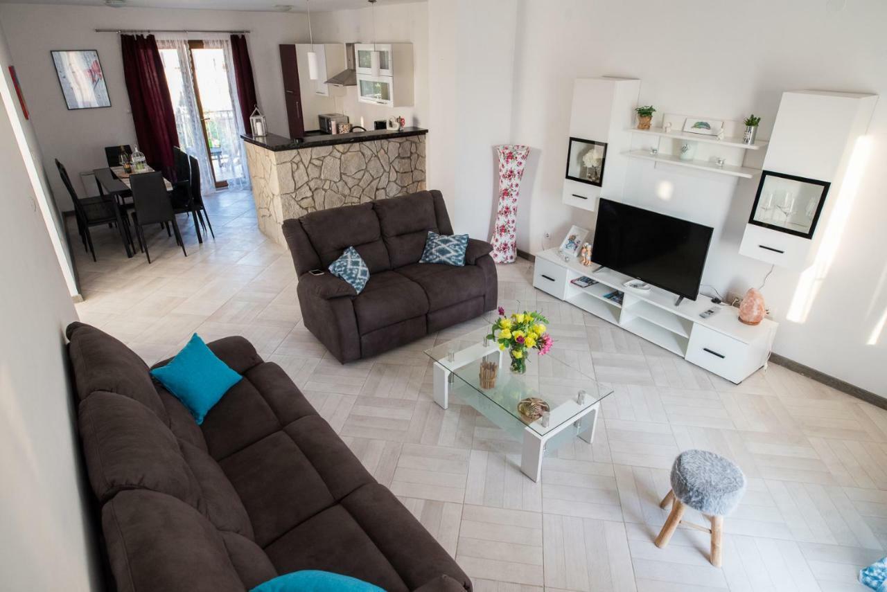 Apartments Mario Malinska Dış mekan fotoğraf