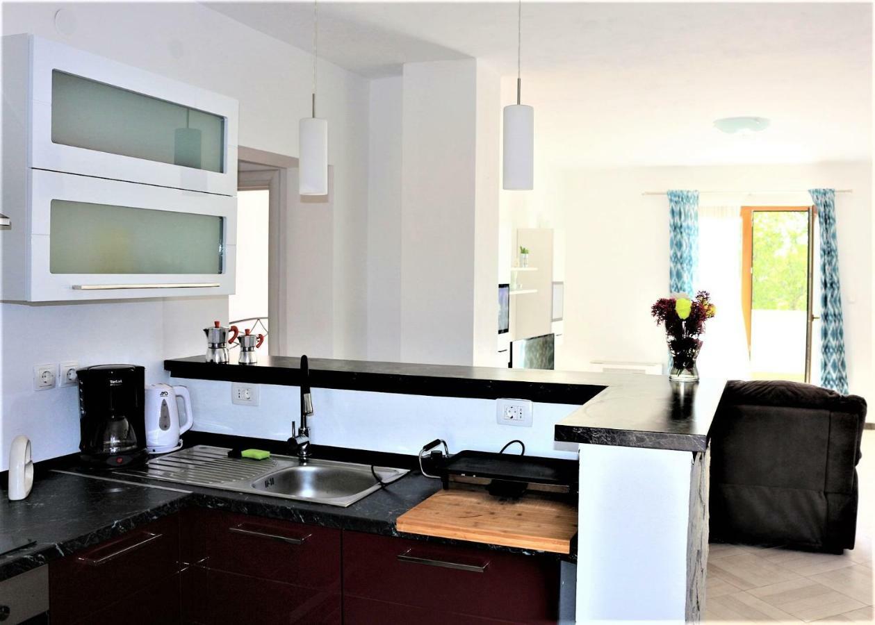 Apartments Mario Malinska Dış mekan fotoğraf