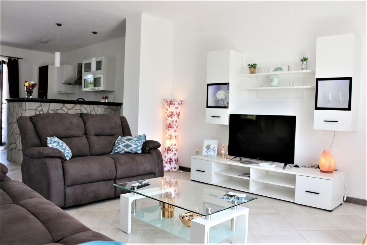 Apartments Mario Malinska Dış mekan fotoğraf