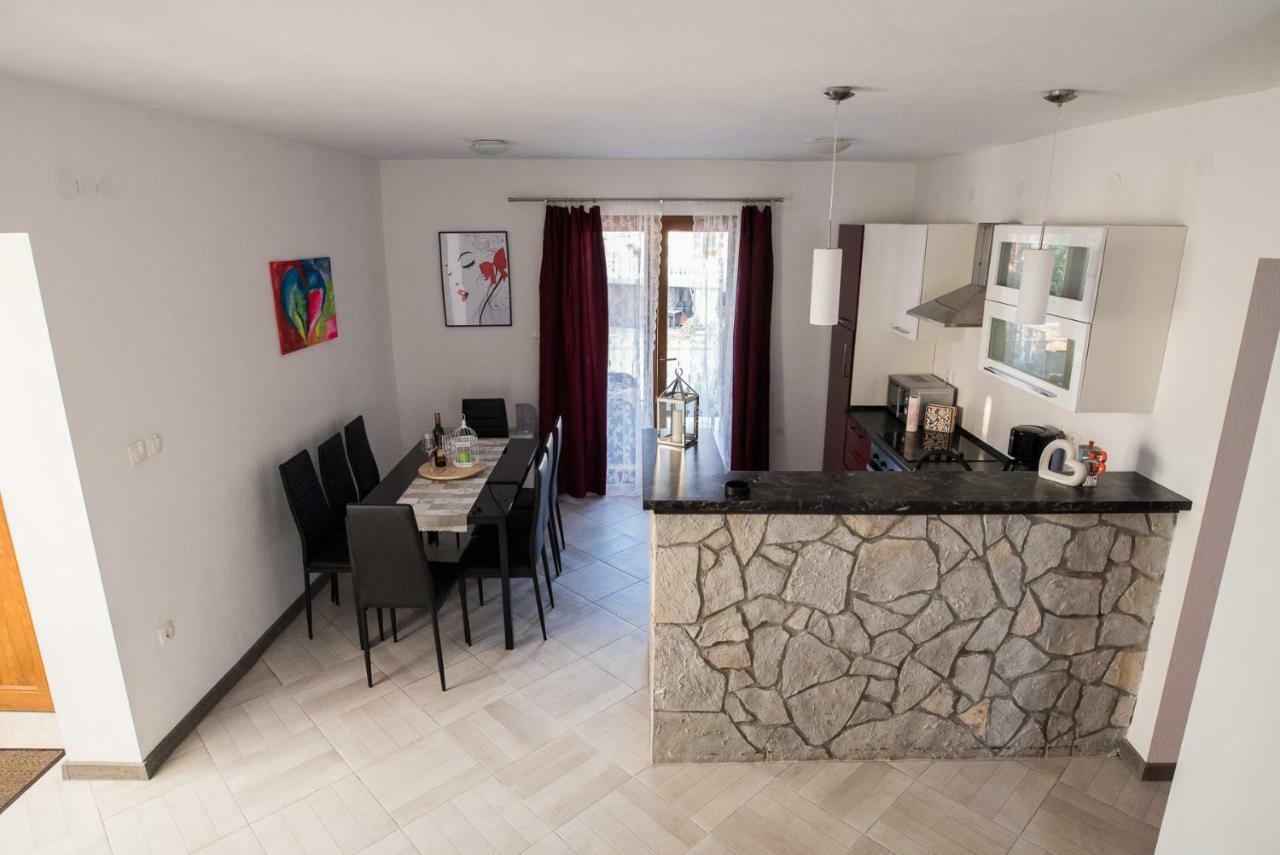 Apartments Mario Malinska Dış mekan fotoğraf